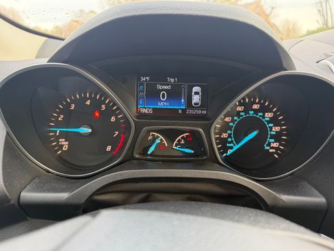 Used 2014 Ford Escape SE image 39