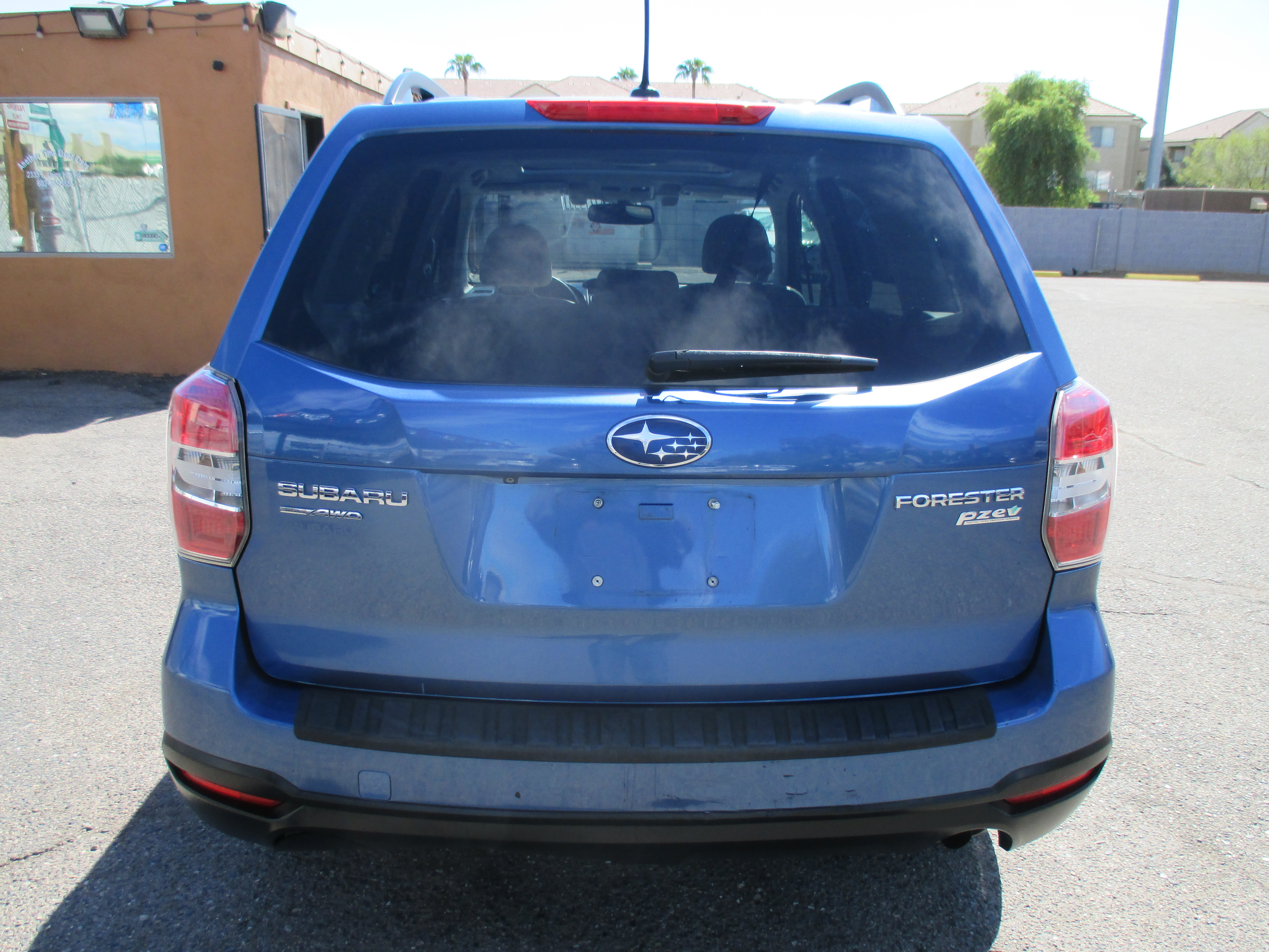 Used 2015 Subaru Forester 2.5i Premium Sport Utility 4D AWD/4WD image 11