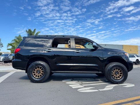 Used 2012 Toyota Sequoia Platinum image 12