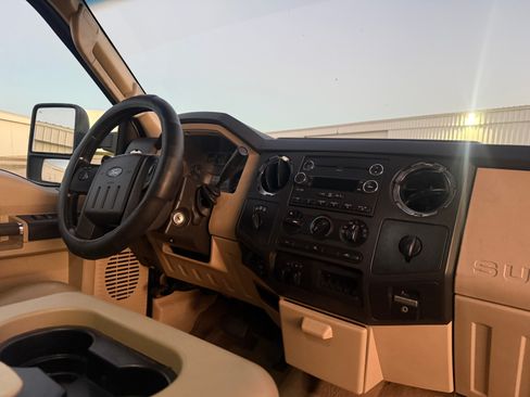 Used 2010 Ford F350 Lariat image 71