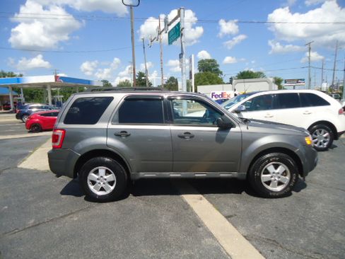 Used 2012 Ford Escape XLT image 6