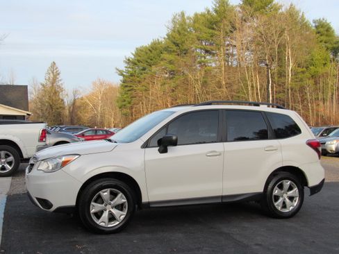 Used 2016 Subaru Forester 2.5i Premium image 3