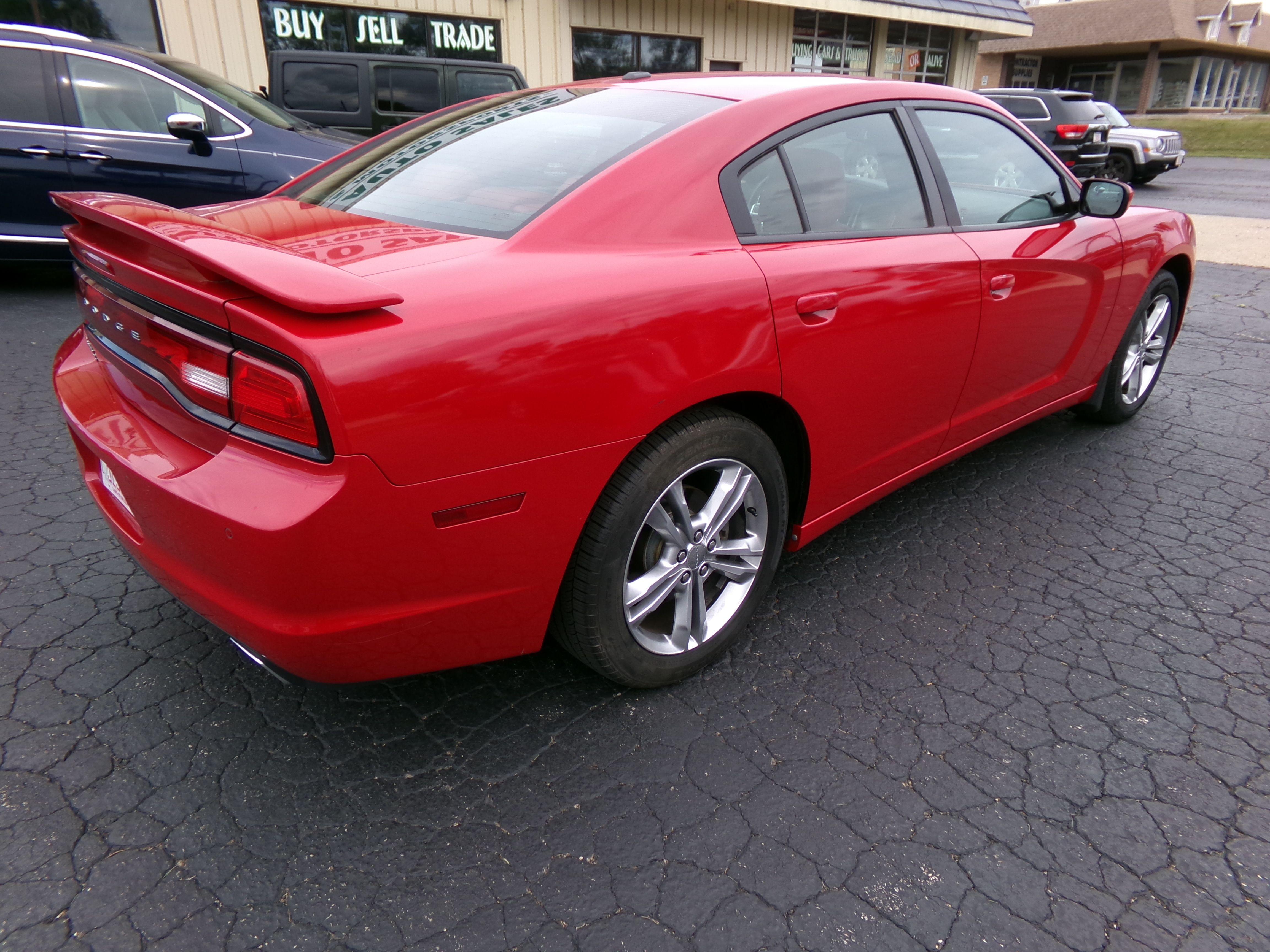Used 2012 Dodge Charger SXT AWD image 5