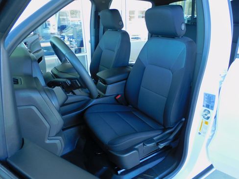 Used 2024 Chevrolet Colorado W/T image 15