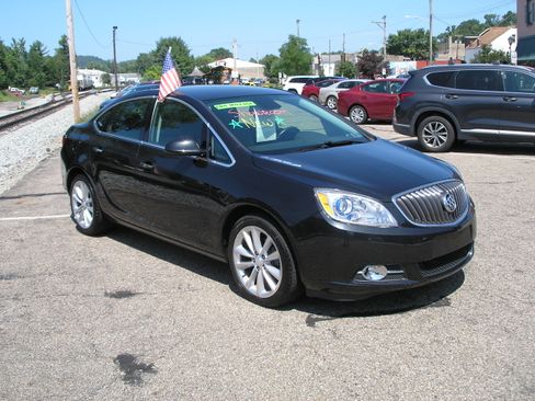 Used 2014 Buick Verano Leather Sedan 4D FWD image 2