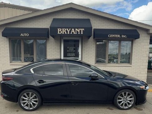 Used 2019 MAZDA MAZDA3 image 1