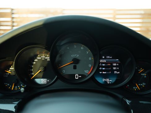 Used 2019 Porsche 911 GT3 Touring image 33