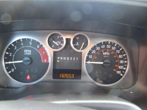 Used 2007 HUMMER H3 Luxury w/ APPEARANCE PACKAGE AWD/4WD image 18