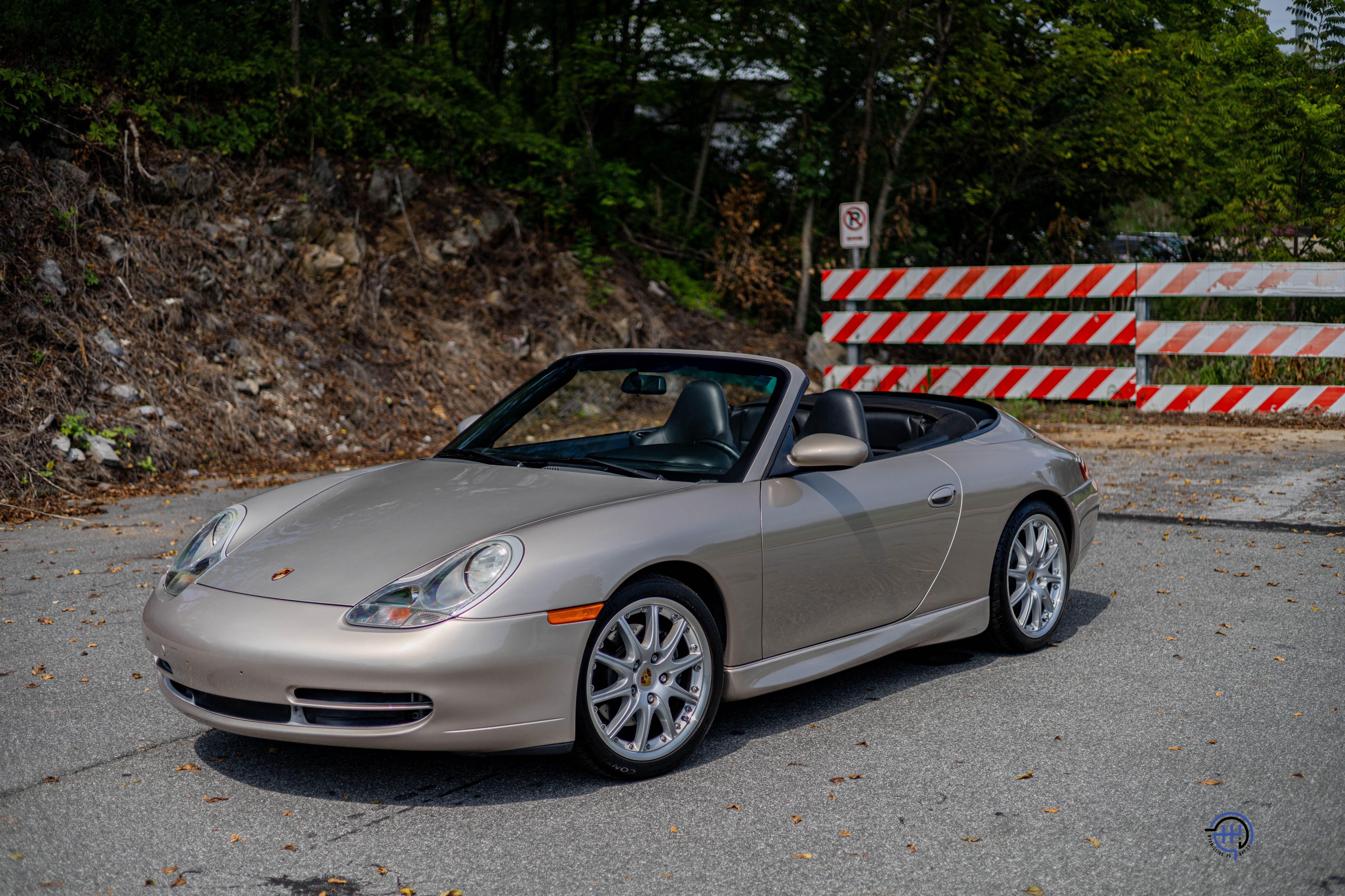 Used 2000 Porsche 911 Carrera Cabriolet RWD image 1