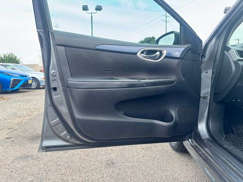 Used 2019 Nissan Sentra SR image 23