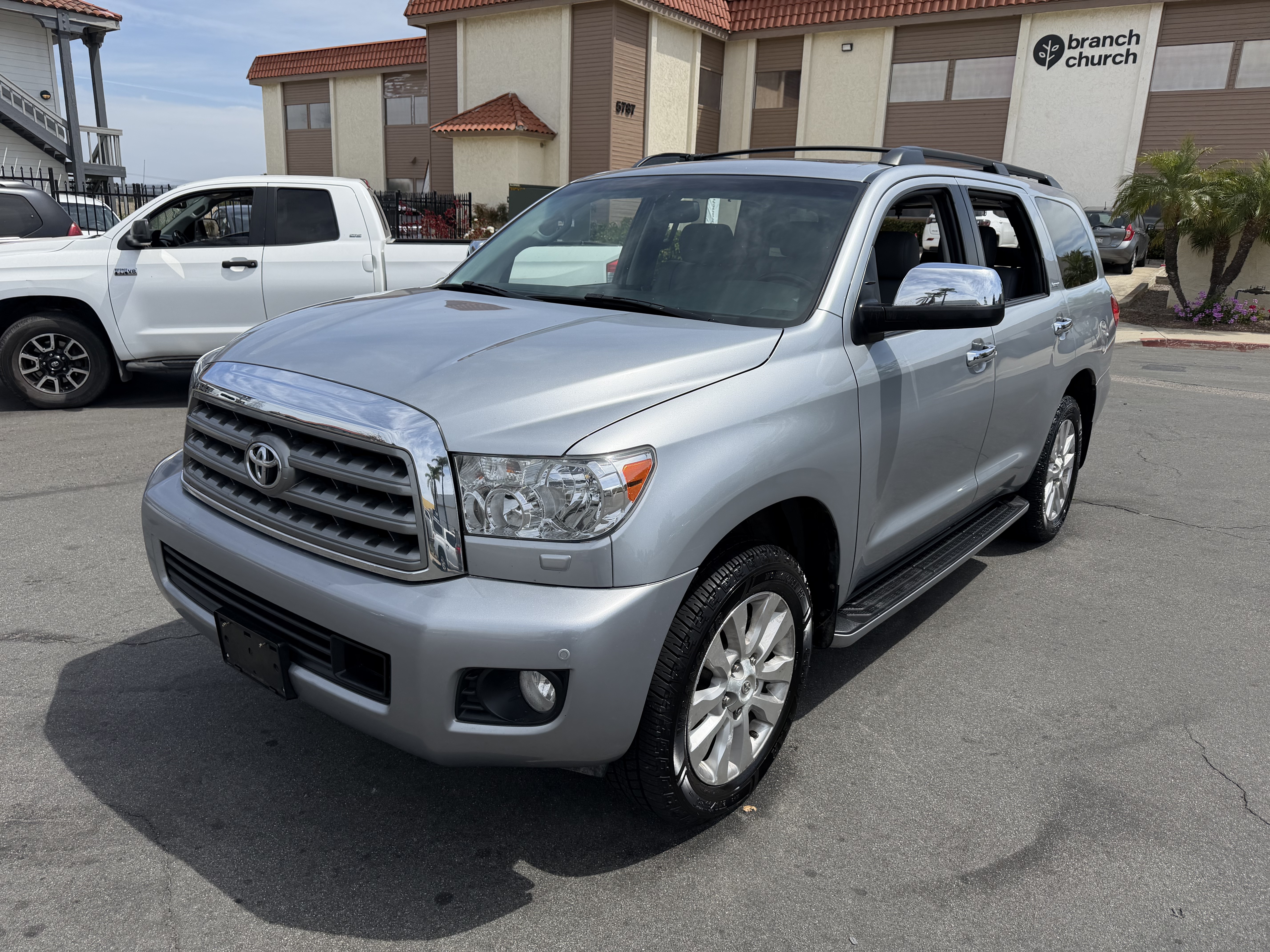 Used 2016 Toyota Sequoia Platinum AWD/4WD image 4