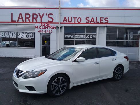 Used 2017 Nissan Altima 2.5 SR image 1