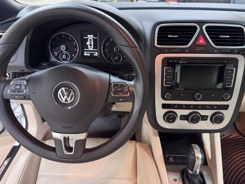 Used 2015 Volkswagen Eos Komfort image 16