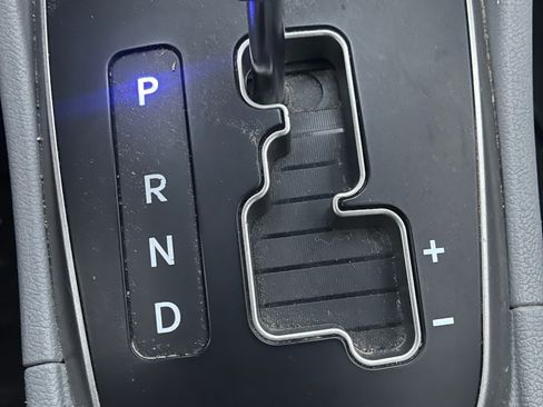 Used 2016 Hyundai Accent SE image 9