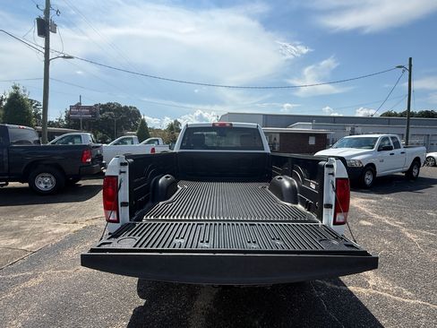 Used 2017 RAM 1500 4x4 Regular Cab Tradesman image 4