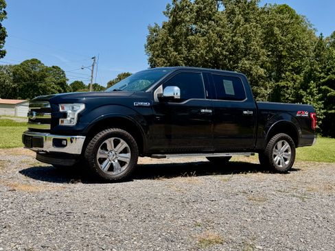 Used 2015 Ford F150 4x4 SuperCrew image 3