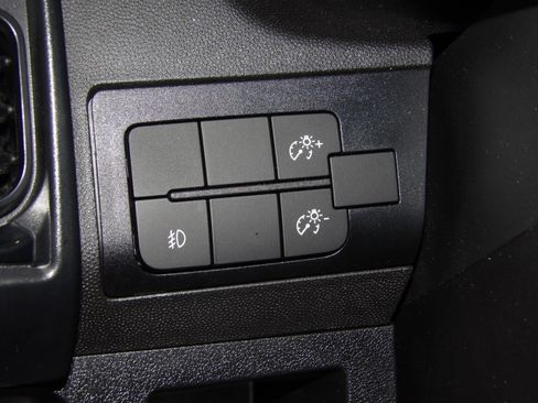 Used 2025 RAM ProMaster 2500 136 FWD image 25