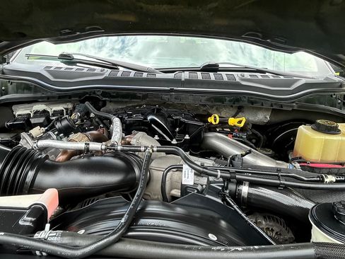 Used 2018 Ford F250 4x4 Crew Cab Super Duty image 15