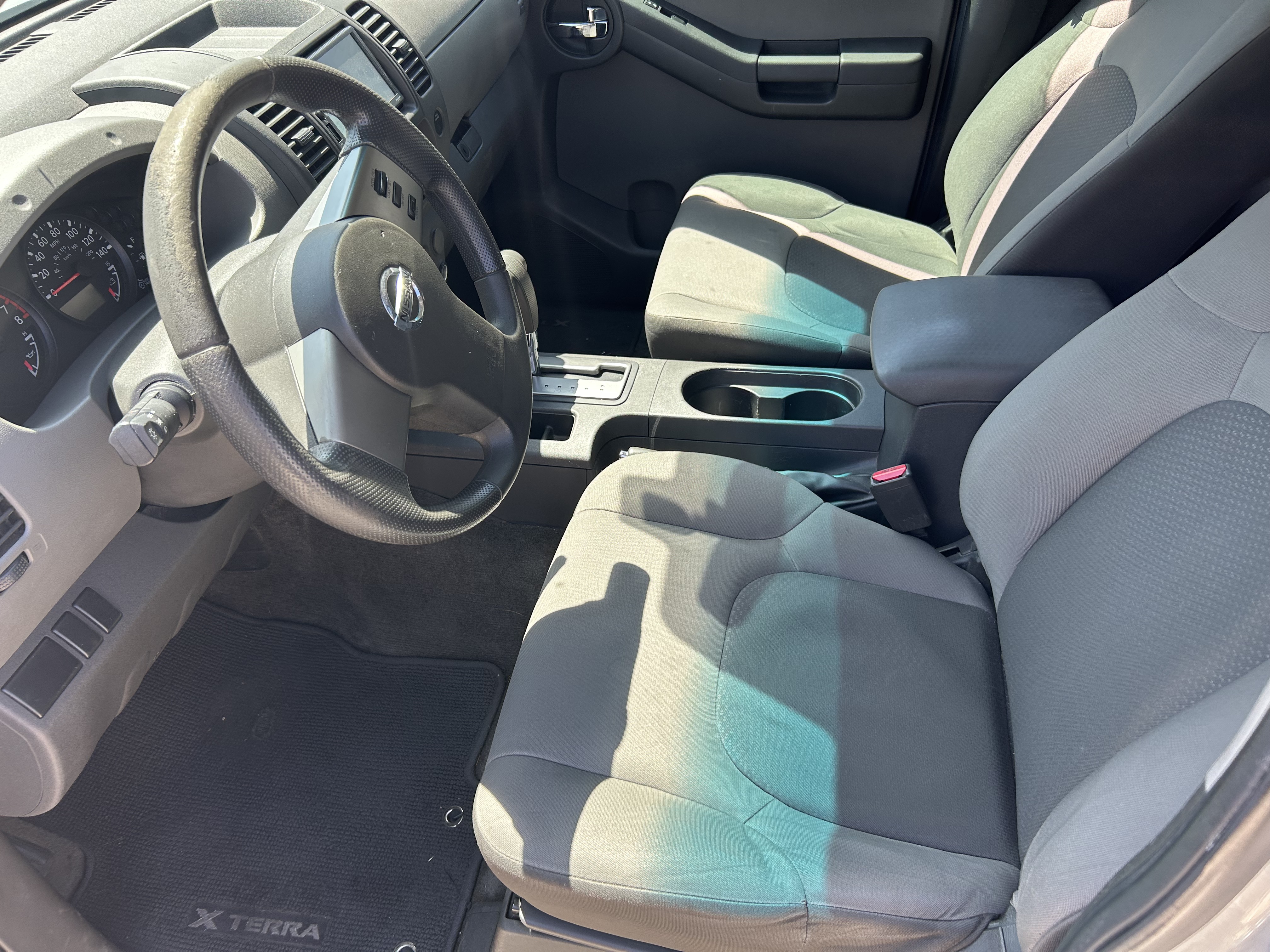 Used 2011 Nissan Xterra 2WD image 5