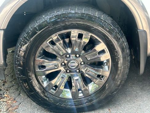 Used 2017 Nissan Titan XD 4x4 Crew Cab image 34