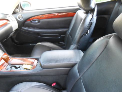 Used 2002 Lexus SC 430 Convertible RWD image 12