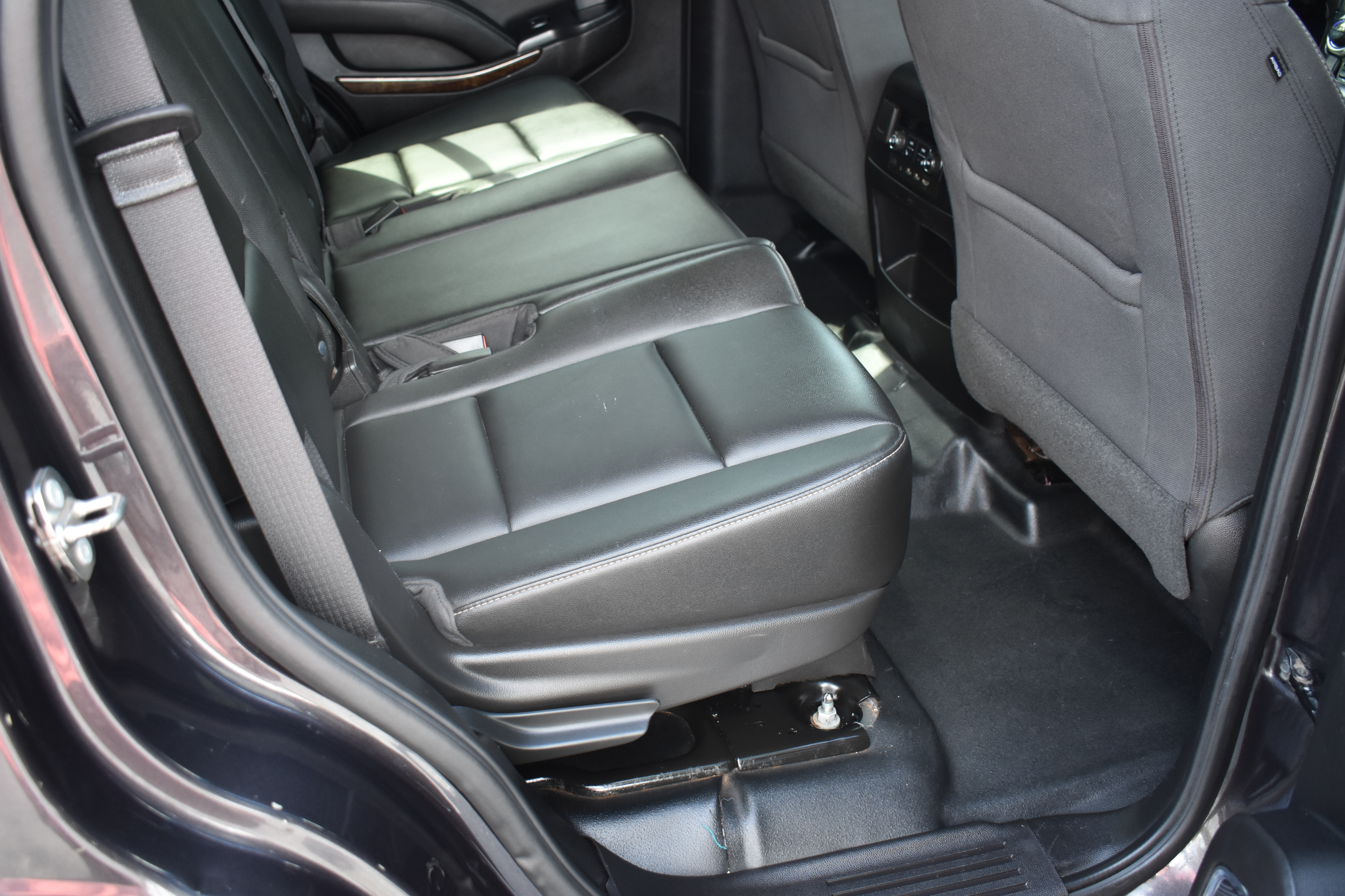 Used 2018 Chevrolet Tahoe 4WD image 40