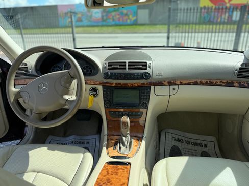 Used 2006 Mercedes-Benz E 320 image 13