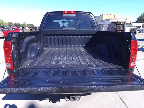Used 2005 Dodge Ram 1500 Truck SLT image 13