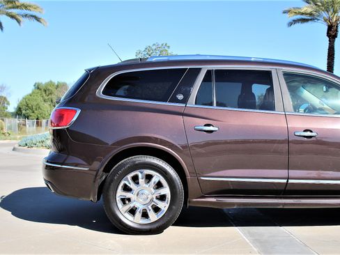 Used 2015 Buick Enclave Premium image 3