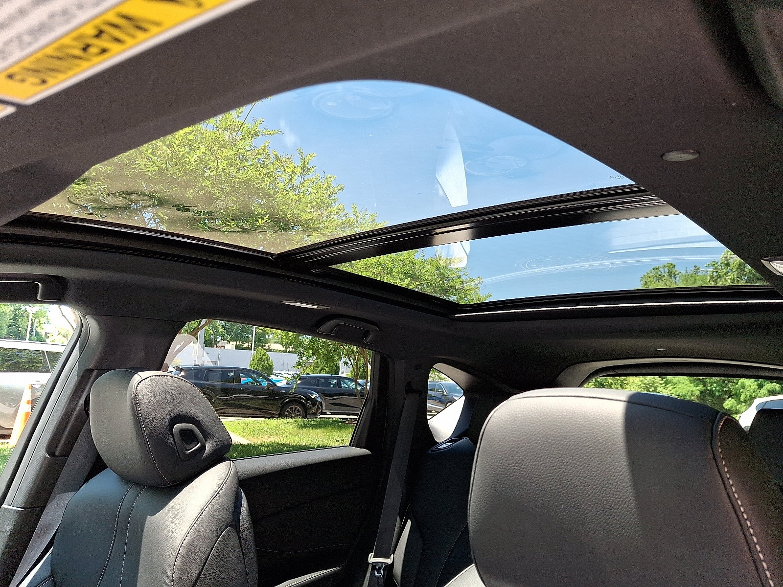 New 2026 Acura RDX SH-AWD image 10