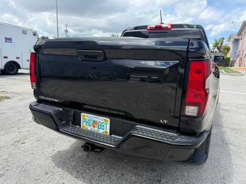 Used 2024 Chevrolet Colorado LT image 17