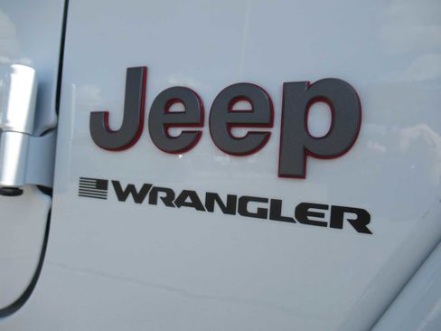 New 2025 Jeep Wrangler Unlimited Rubicon image 11