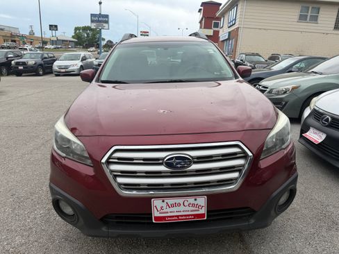 Used 2015 Subaru Outback 2.5i Premium AWD/4WD image 3