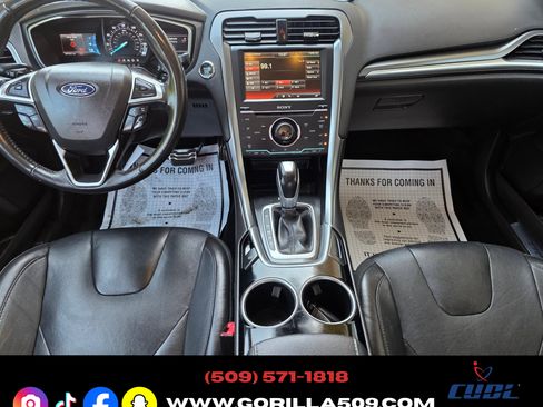 Used 2013 Ford Fusion Titanium AWD image 9