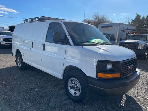 Used 2017 GMC Savana 3500 image 6