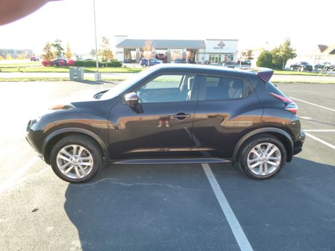 Used 2016 Nissan Juke SV AWD/4WD image 1