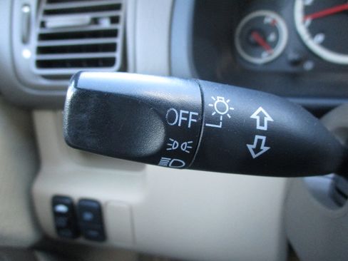 Used 2005 Honda CR-V EX image 40