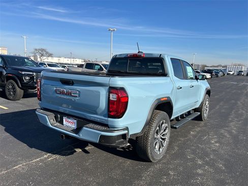 New 2026 GMC Canyon Denali image 8