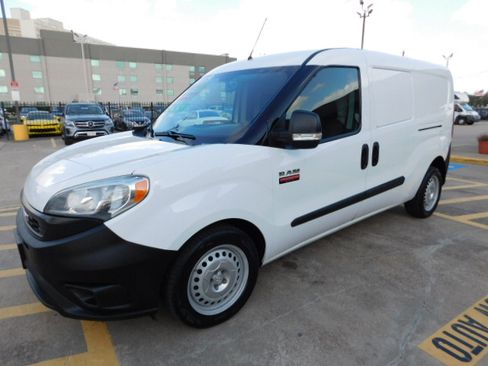 Used 2019 RAM ProMaster City Tradesman image 4