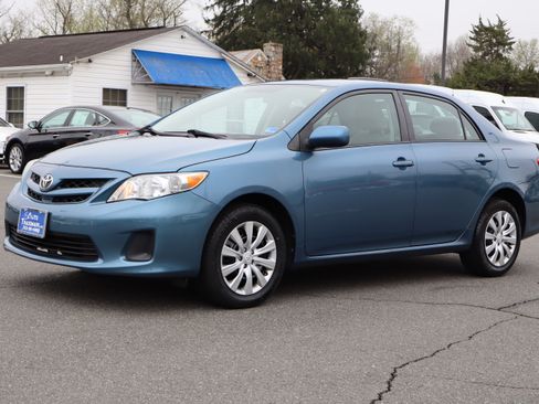 Used 2012 Toyota Corolla LE image 4