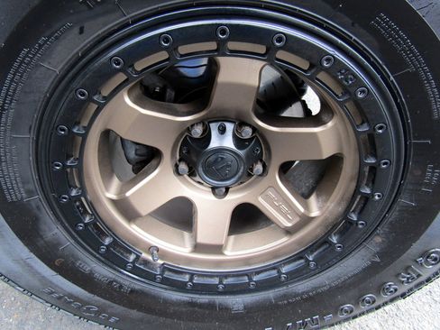 Used 2017 Jeep Wrangler Sport image 21