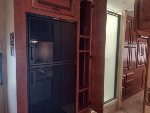 Used 2011 Ford E-450 and Econoline 450 image 44