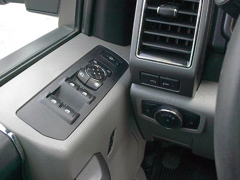 Used 2020 Ford F550 AWD/4WD image 19