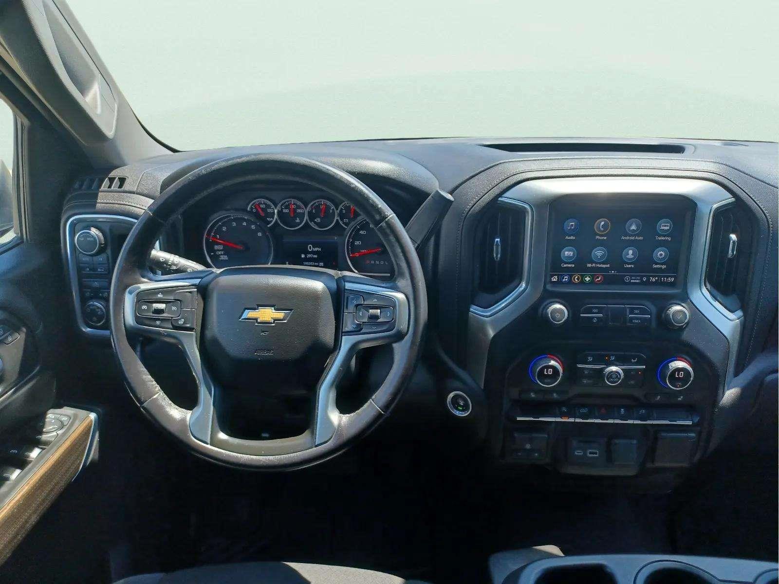Used 2021 Chevrolet Silverado 1500 4x4 Crew Cab LT image 12