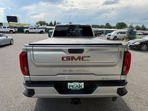 Used 2023 GMC Sierra 2500 4x4 Crew Cab Denali image 4