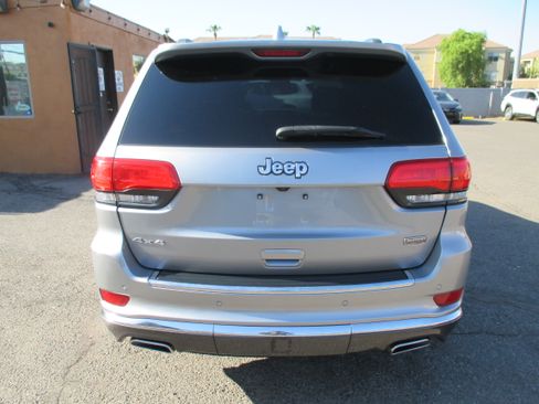Used 2018 Jeep Grand Cherokee 4WD Summit image 6