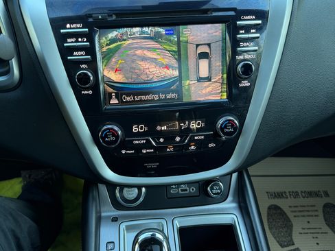 Used 2022 Nissan Murano SL image 10