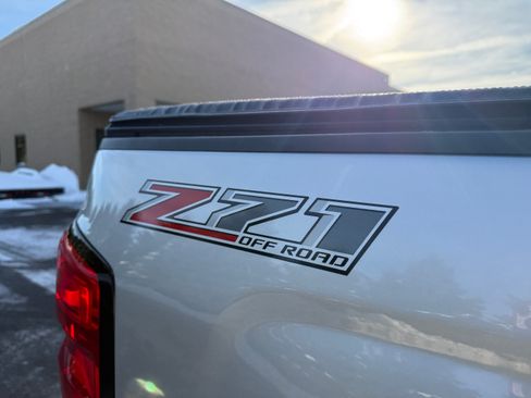 Used 2015 Chevrolet Silverado 1500 LT Z71 image 10