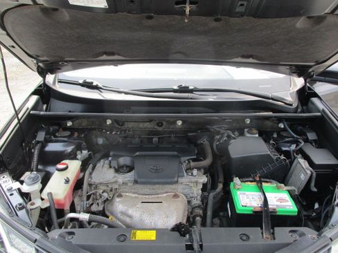 Used 2014 Toyota RAV4 AWD LE image 54