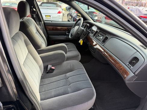 Used 2008 Mercury Grand Marquis GS image 16